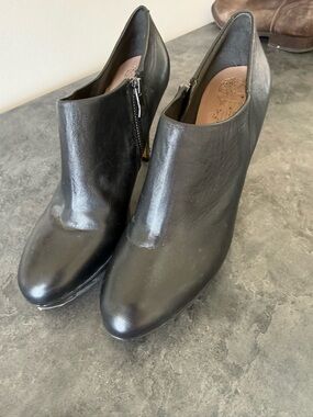 Vince Camuto Black Leather High-Heel Ankle Booties with Side Zipper